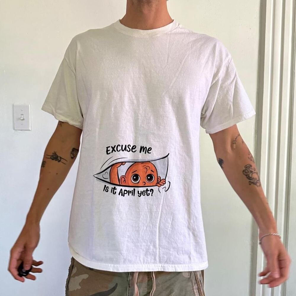 Funny Iconic Baby Slit Father Mother Graphic Tee Shirt